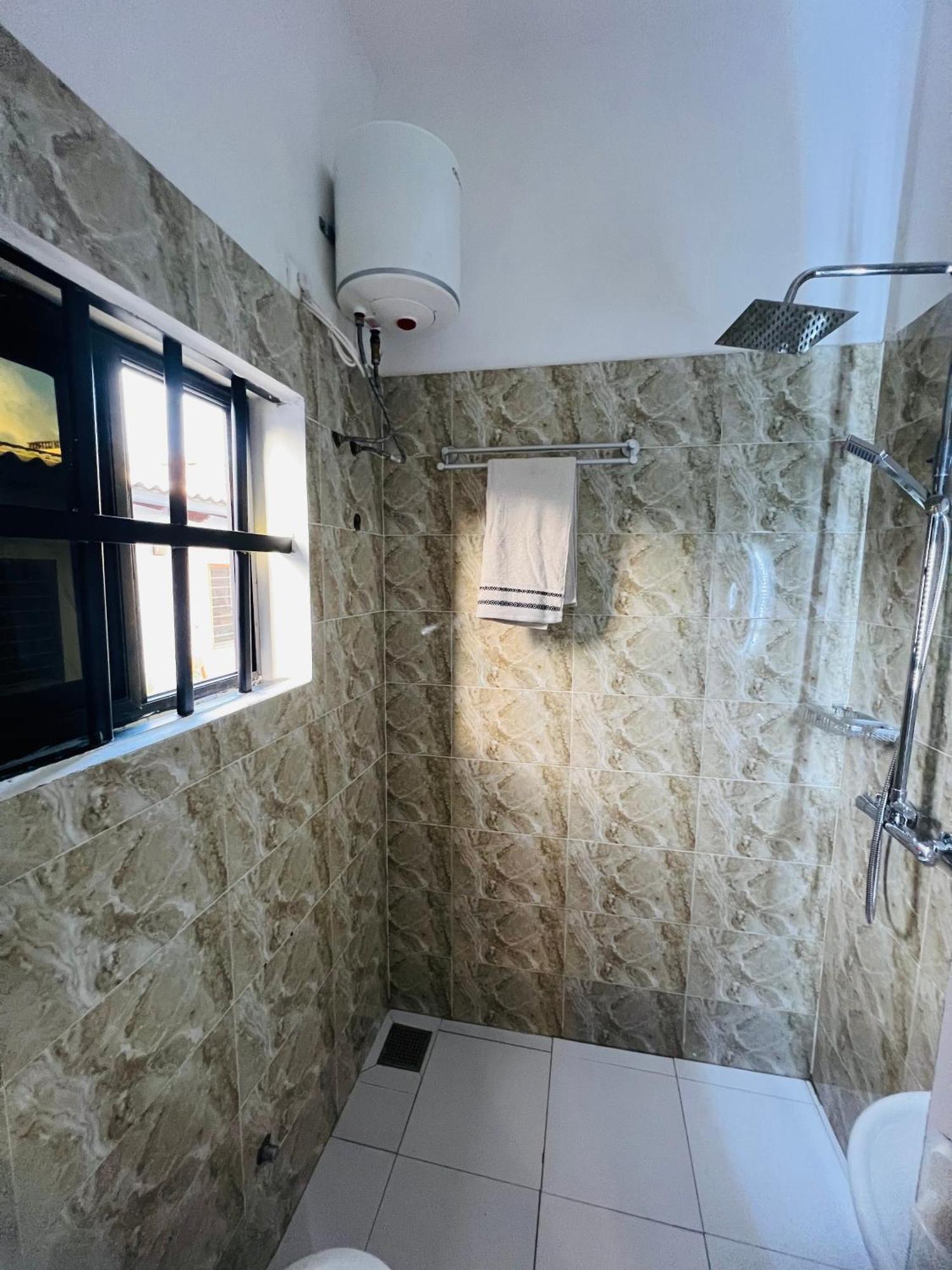 Ad Home Lome Ngoại thất bức ảnh